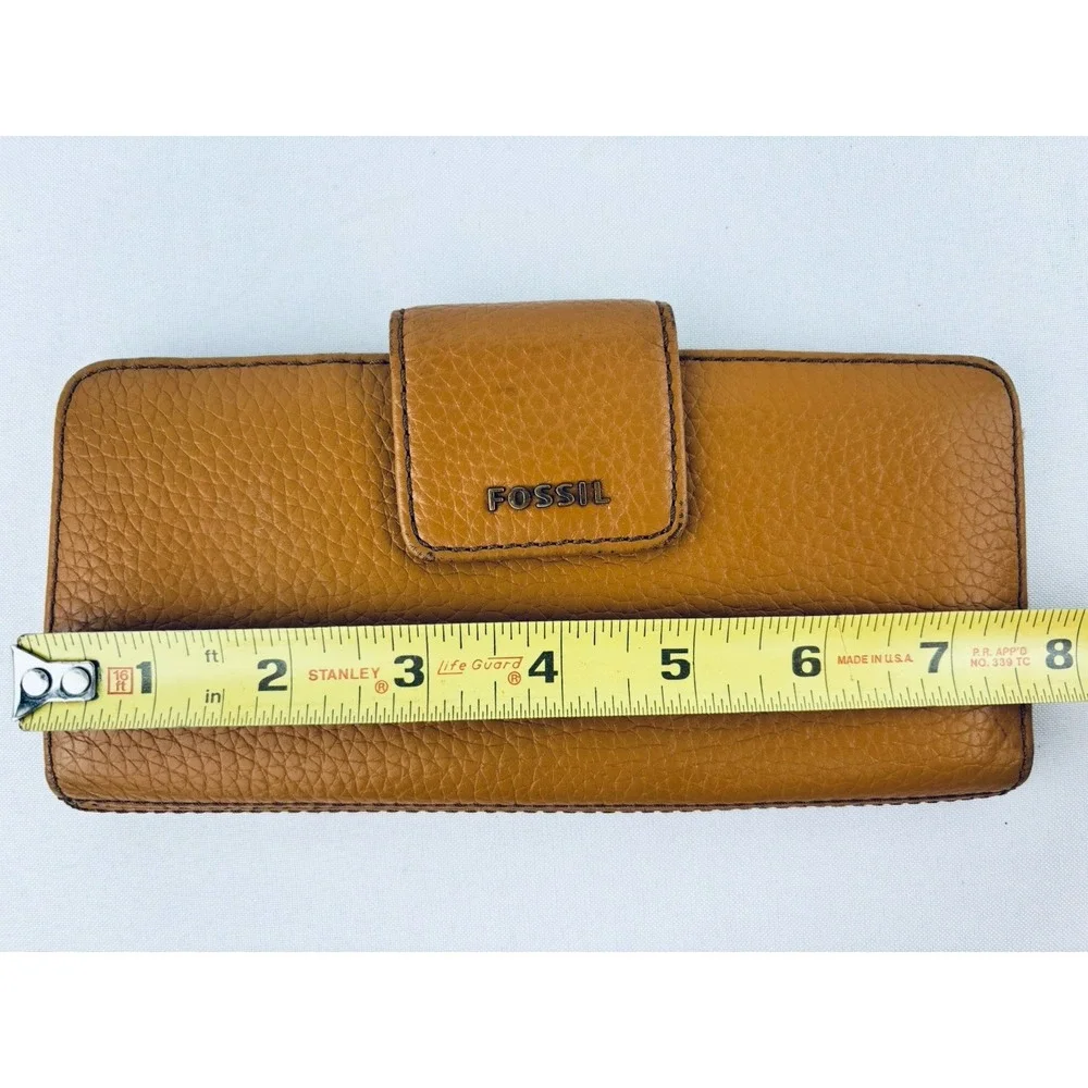 Fossil Logan Zip Around Women's‎ Leather Clutch - Brown Credit Card Holder